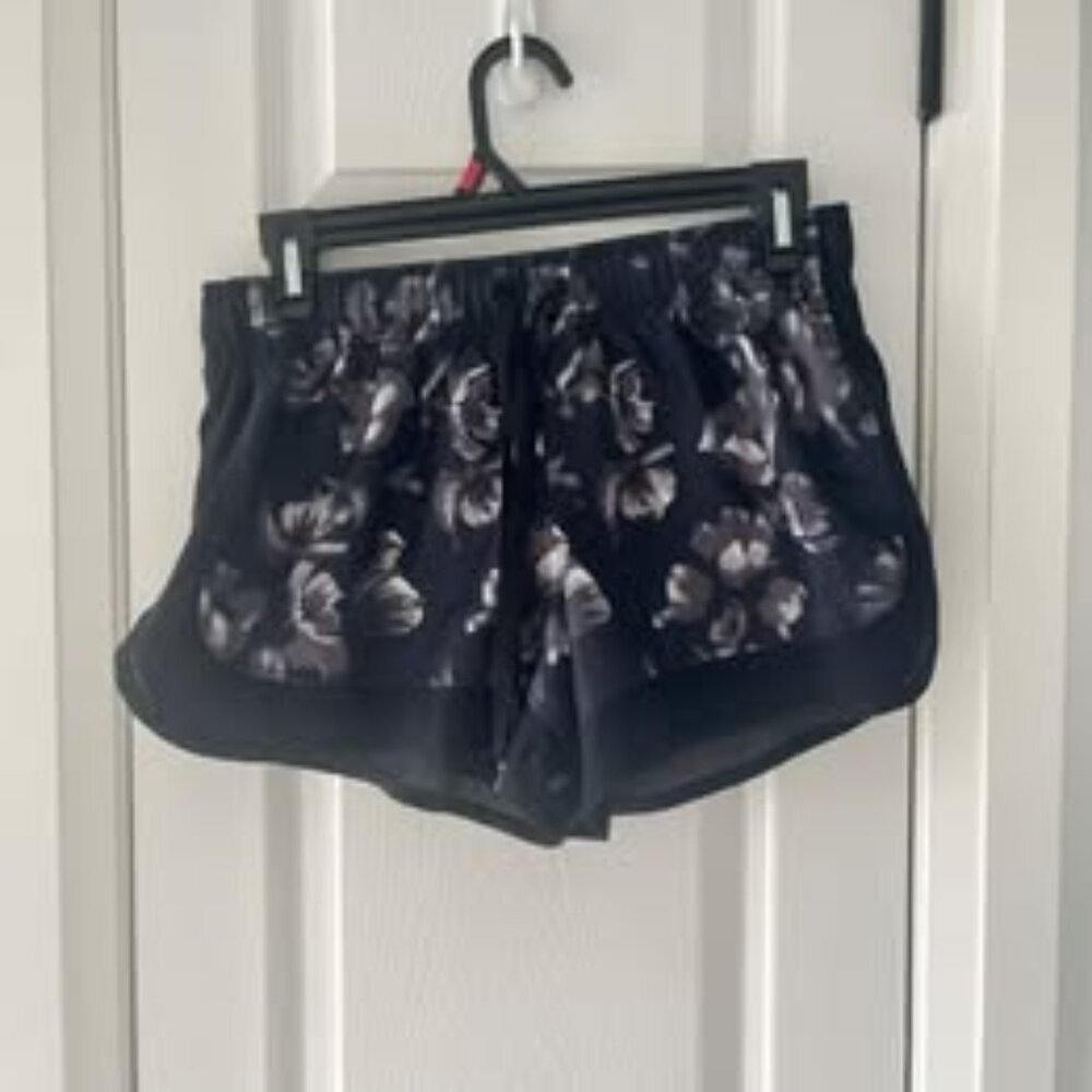Size small Joe Fresh Women's draw string shorts "Active" line